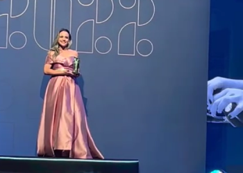 Alice Melo recebe Prêmio Brasil Olímpico