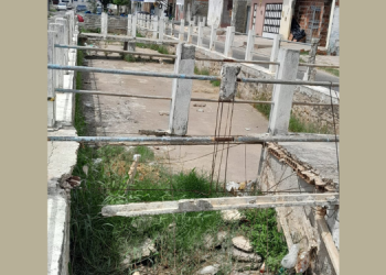 Passarela que desabou no Bairro Bom Jardim segue sem reparo