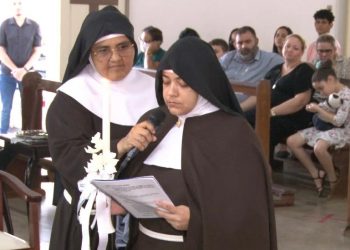 Uma vida dedicada à oração e serviço a Deus