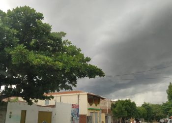 Raios provocam queda de energia nas regiões Oeste e Seridó do RN