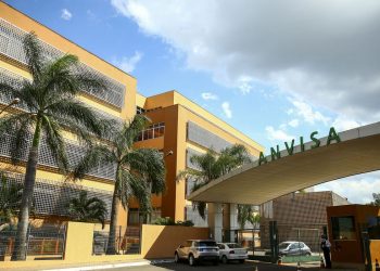 Anvisa suspende fabricação e venda de alimentos da marca Fugini