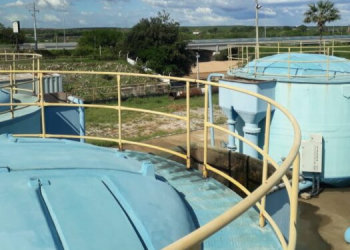 Parada em adutora deixa parte de Mossoró sem água