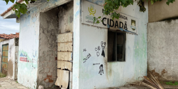 Antiga Base Integrada Cidadã é incendiada no Bairro Paredões