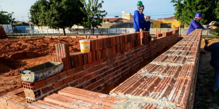 Prefeitura abre nova licitação para conclusão do complexo esportivo do Santa Delmira