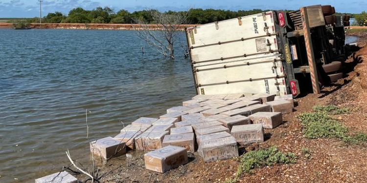 Carga de cigarros contrabandeada é apreendida em Macau