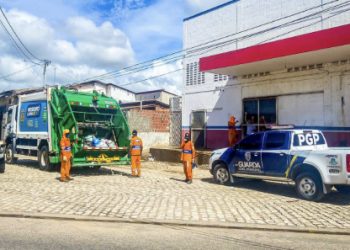 Confira os bairros onde acontece a coleta de lixo neste domingo (19)