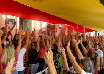 Greve da educação em Mossoró completa um mês; sindicato mobiliza carreata e promete novidade