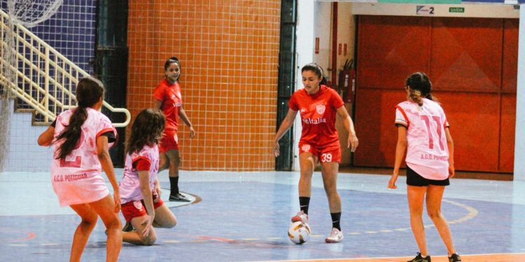 Potiguar inicia treinamentos de futsal feminino no ginásio Pedro Ciarlini