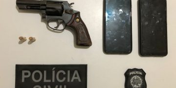 Policiais civis e militares prendem dois suspeitos de tentar incendiar CRAS em Parelhas