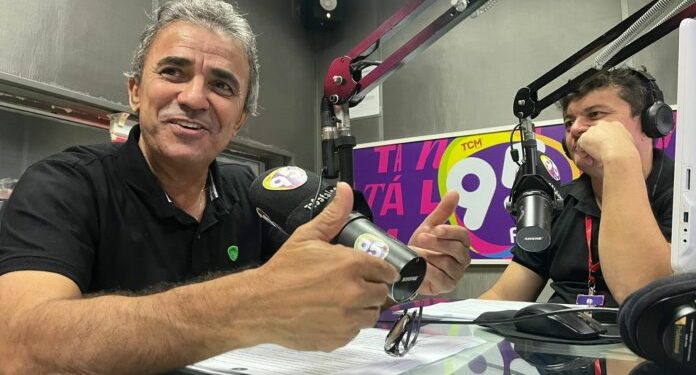 Empresário diz que nome não está à disposição, mas não foge da política