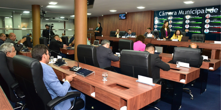 Câmara debate Lei de Diretrizes Orçamentárias nesta quinta-feira (27)