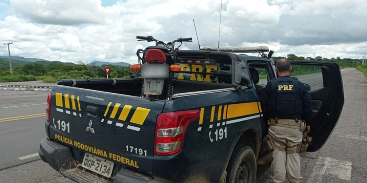 PRF recupera no RN motocicleta furtada no Estado de São Paulo