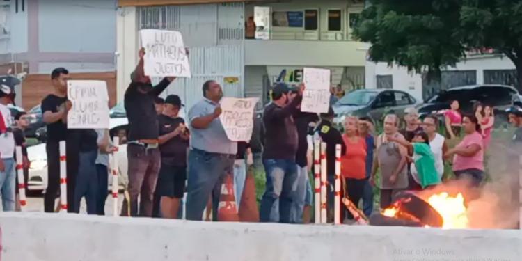 Familiares de vítima de acidente interditam BR-304 em protesto – TCM Notícia