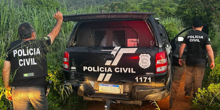 Polícia prende suspeitos de posse ilegal de arma de fogo em Frutuoso Gomes