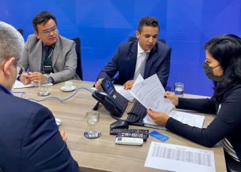 Allyson Bezerra viaja para Brasília em busca de recursos para obras paralisadas