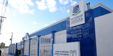 Criação de curso de Medicina em faculdade mossorense ganha apoio do Governo do Estado