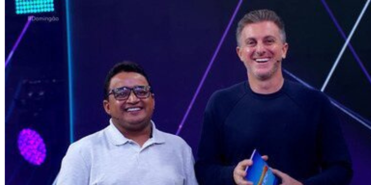 Potiguar participa do Domingão com Huck após sucesso com imitações na internet