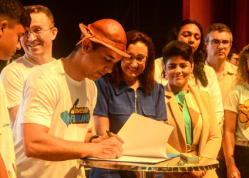 Prefeitura lança programa “Jovem do Futuro” para formação cidadã e profissional