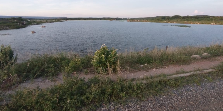 Açude Dourado volta a abastecer município de Currais Novos