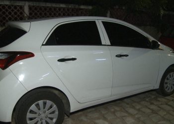 Dupla é presa por suspeita de estelionato na BR-304