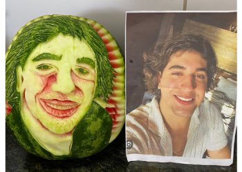 Fã esculpe rosto de Nattan em melancia para entregar ao cantor no MCJ