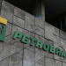 Petrobras anuncia redução no preço da gasolina e gás de cozinha para distribuidoras