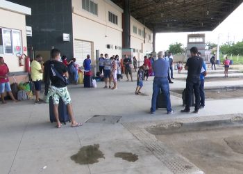 Passageiros denunciam falta de luz e água na Rodoviária de Mossoró