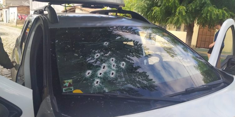 Dois suspeitos de roubo morrem após confronto com a polícia em Mossoró