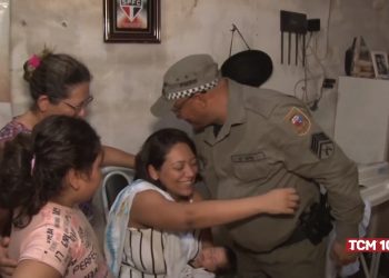 Bebê de 20 dias é salvo com orientações de PM em ligação