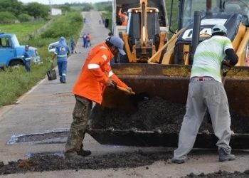 Governo anuncia reconstrução de trecho da RN-401 em Guamaré