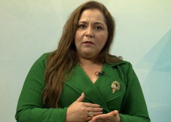 Reitora diz que permanece e está tranquila após Conselho formar comissão para analisar destituição