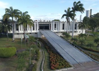 Justiça determina bloqueio nas contas do RN para garantir pagamento da manutenção de UTIs