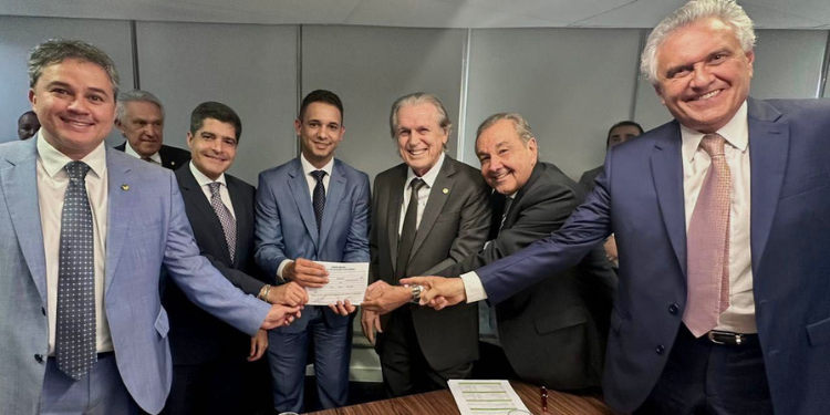 Após saída do Solidariedade, prefeito Allyson Bezerra se filia ao União Brasil