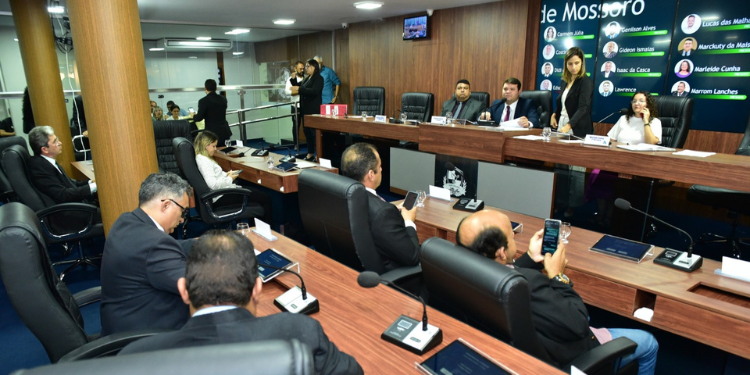 Câmara de Mossoró aprova redação final da Lei de Diretrizes Orçamentárias 2024