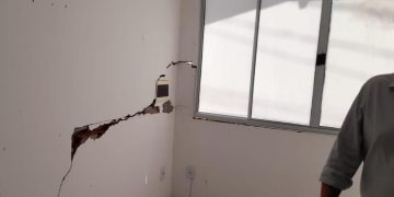 Casas do Conjunto Odete Rosado são interditadas por risco de desabamento