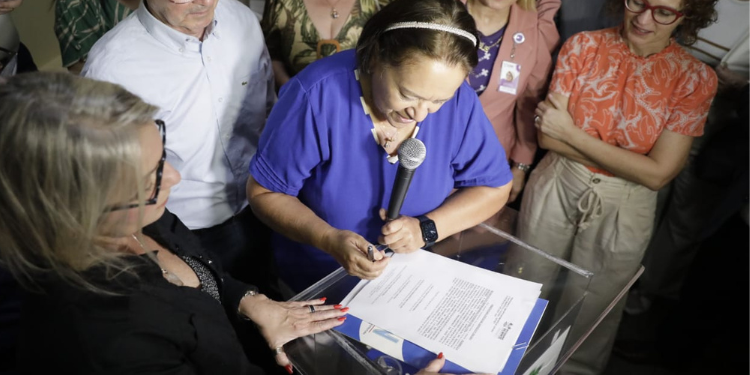 Ordem de serviço de reforma do Hospital Tarcísio Maia é assinada