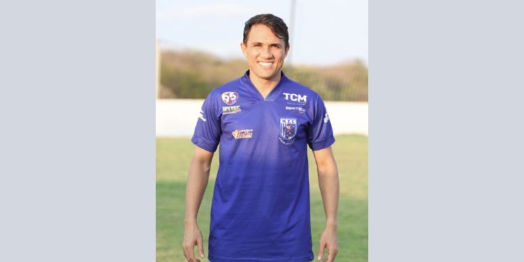 Márcio Mossoró ‘desaposenta’ e vai jogar pelo MEC na segunda divisão do estadual