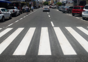 Prefeitura realiza mudanças na sinalização e espaços de estacionamento do Centro