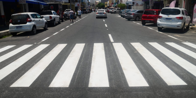 Prefeitura realiza mudanças na sinalização e espaços de estacionamento do Centro