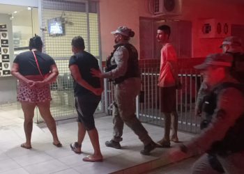 Casal é preso após rastreamento de celular roubado apontar localização