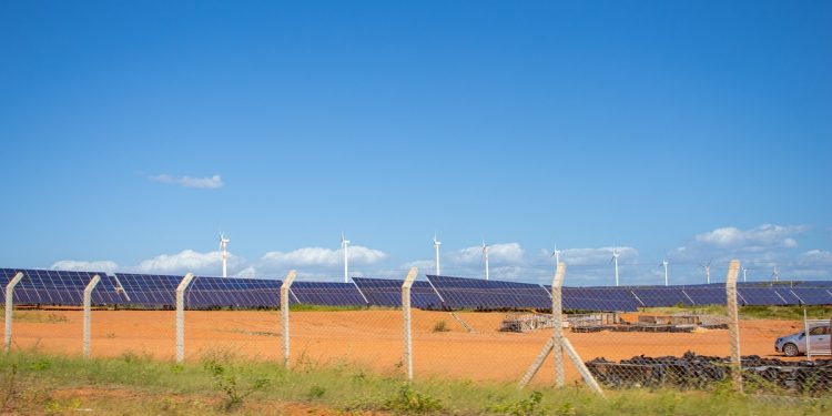 Audiência Pública apresenta Complexo Fotovoltaico em Caraúbas