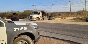 Motorista é morto a tiros dentro de caçamba na RN 015 em Mossoró