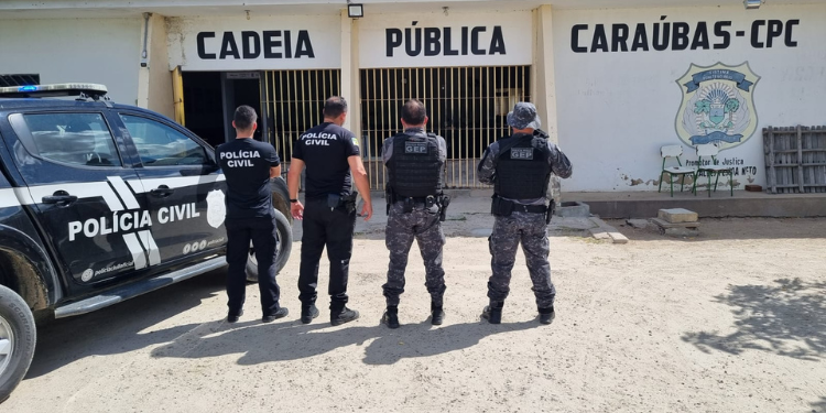 Seis pessoas suspeitas de planejar morte de diretor da cadeia de Caraúbas são presas