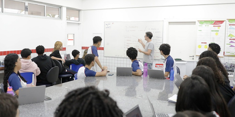 Governo do Estado anuncia novo concurso para professores