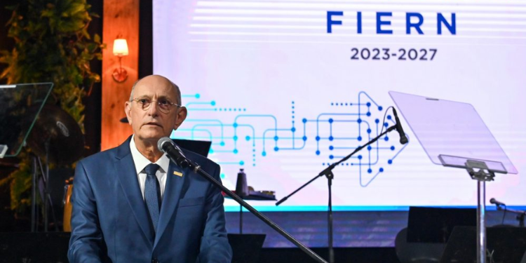 Novo presidente do Sistema Fiern toma posse