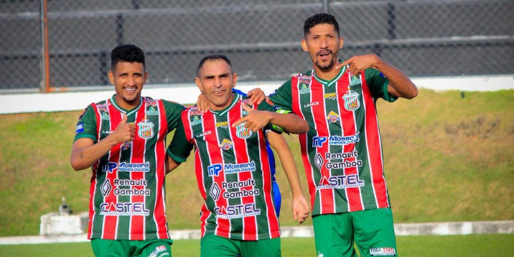 Baraúnas atropela Riachuelo e divide liderança com o MEC