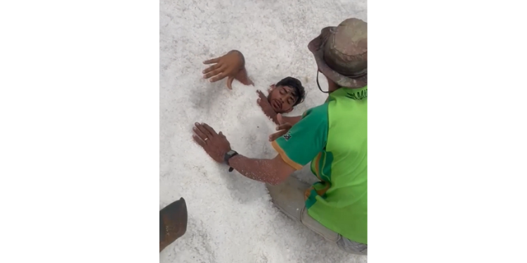 Operário afunda em salina em Macau; veja vídeo