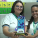 Alunas são premiadas com projeto científico do mel de abelha