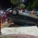 Carro capota após colidir com duas motos no Bairro Aeroporto em Mossoró
