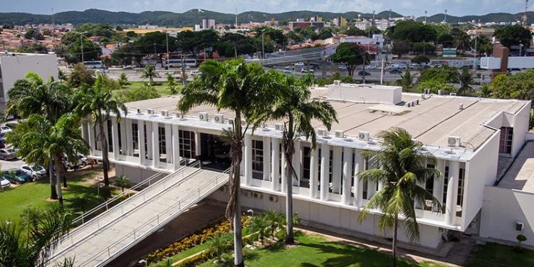 Governo do RN decreta ponto facultativo nesta sexta-feira (13)